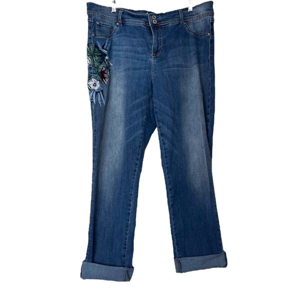 Inc Denim Jeans Boyfriend Regular Fit Stretch Floral Embroidery Women’s Size 16 - Picture 1 of 9